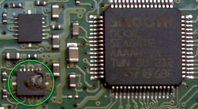 ST2000DM001 burnt IC.jpg