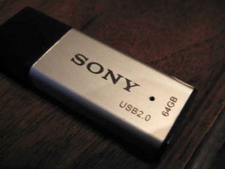 Sony_64GB_Memory_Vault.jpg