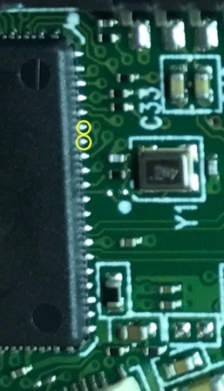 Unknown_pins_SATA.jpg