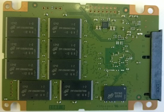 Micron-C400-MTFDDAK256MAM-1K12-verso.jpg (467.31 KiB) Viewed 14308 times Micron-C400-MTFDDAK256MAM-1K12-verso.jpg