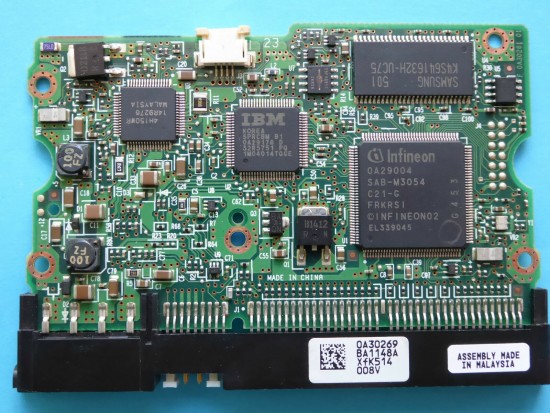 PCB Controller Hitachi HDS724040KLAT80 _ 13G0521 _ BA1222 _ B 0A30261 01.jpg