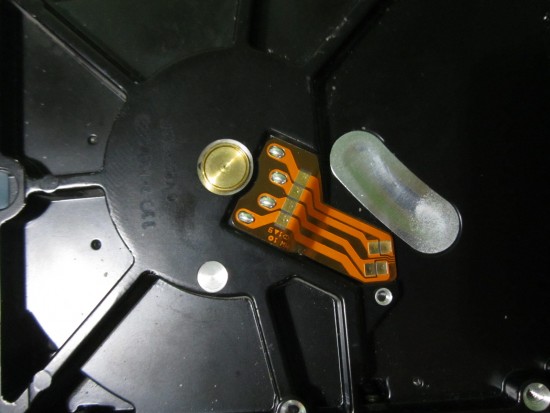 Picture #6 - Flex ribbon cable of the HDD motor.jpg