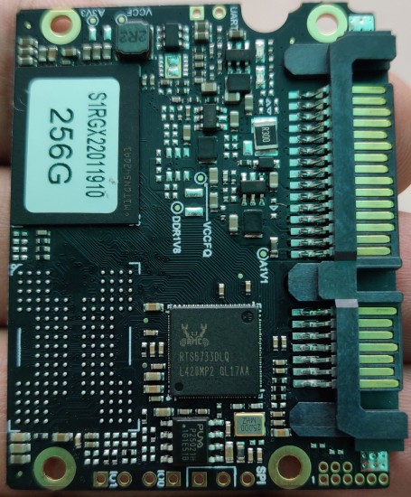 RT5733DLQ Chipset Frontside.jpg
