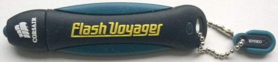 Corsair-Flash-Voyager-64GB.jpg