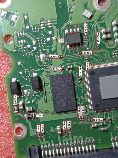 100717520-revB-resistors_near_sata_conn.jpg