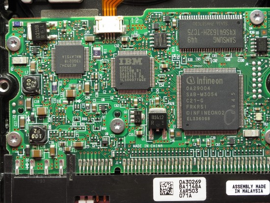 Hitachi HDS724040KLAT_PCB.jpg