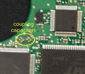 HM100UX_capacitors.jpg