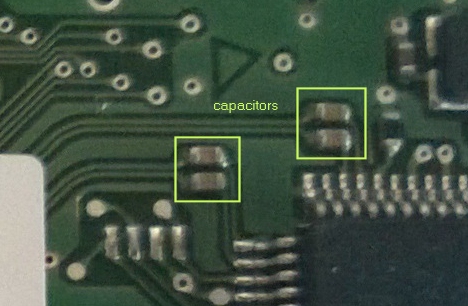 SATA_capacitors.jpg